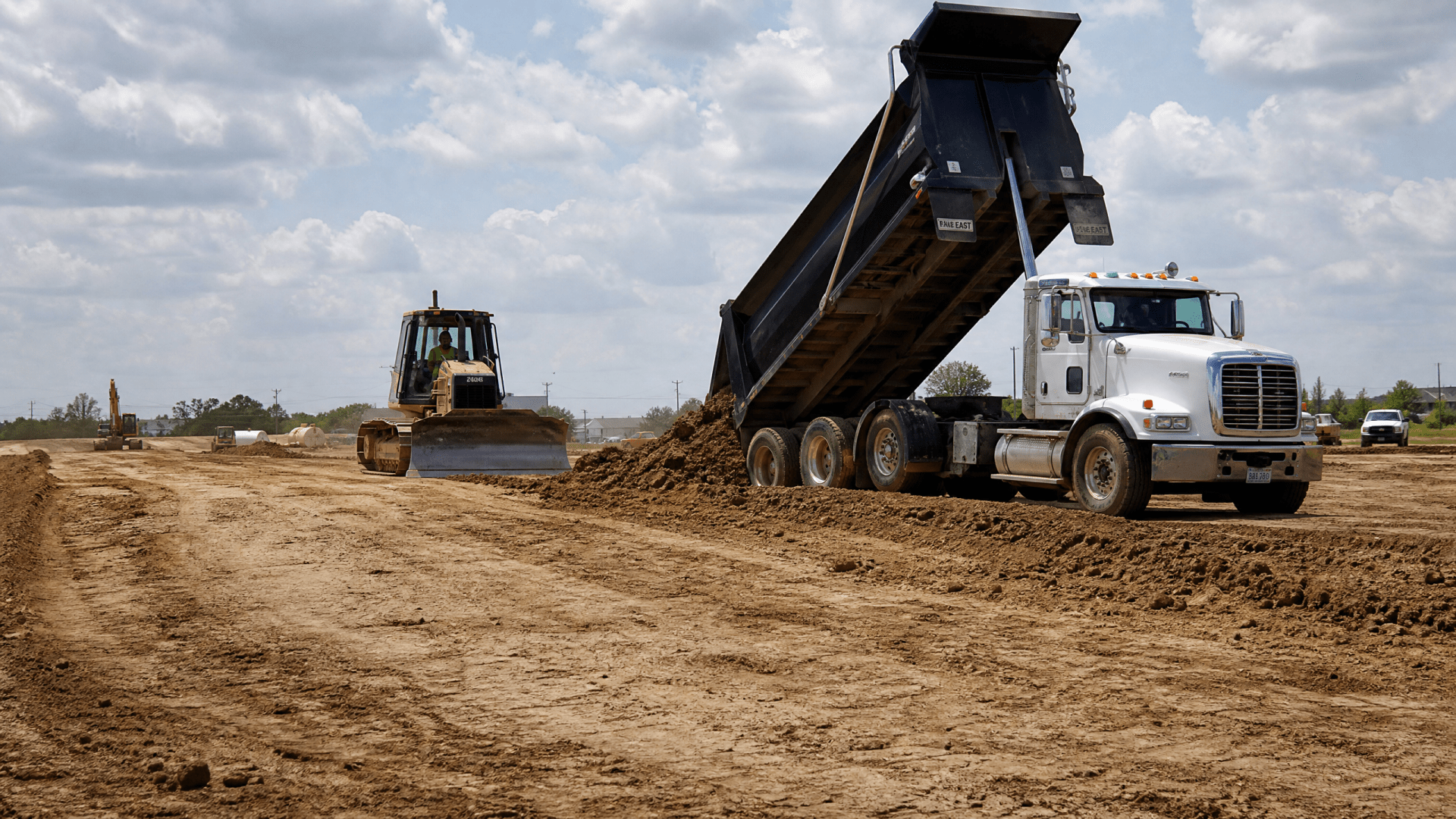 Dump Truck Hauling in Live Oak