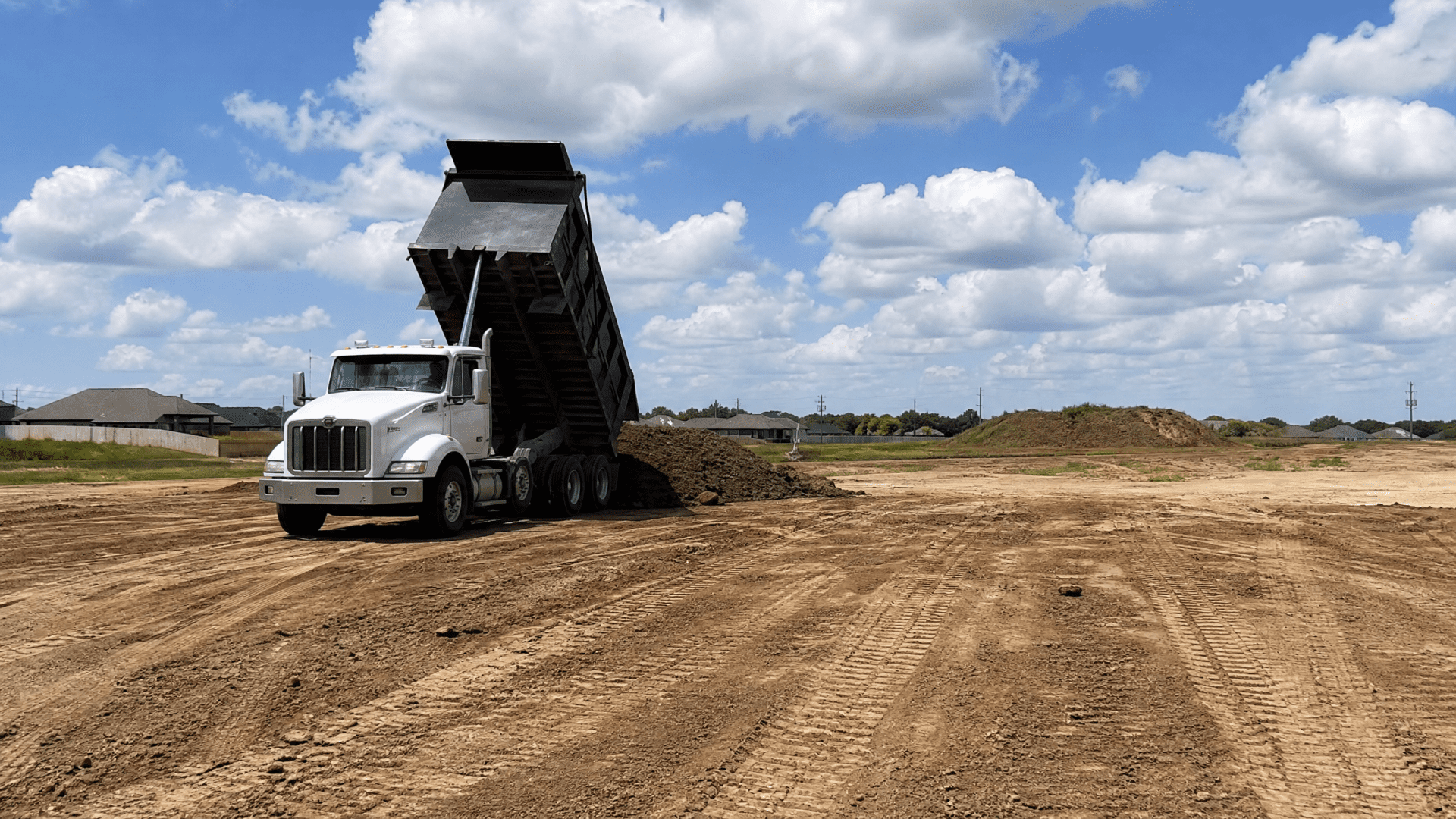 Topsoil Delivery in Castle Hills