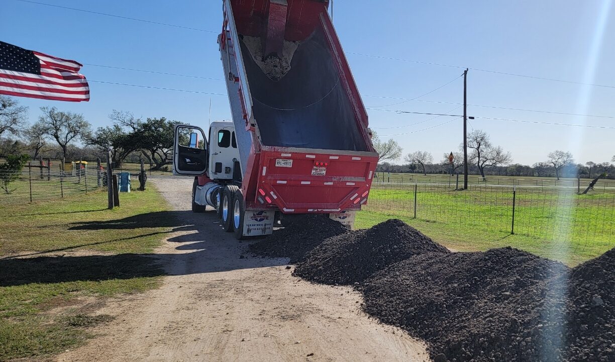 Delivery asphalt millings